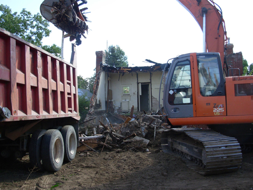 Site cleanup general contracting - Build Life Construction